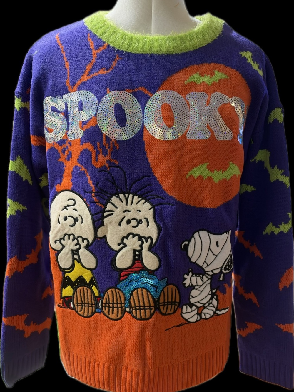 NWT! Peanuts Halloween Sweater! Gorgeous and colorful! Sequences! Just arrived!M